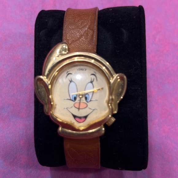 Brown Leather Dopey 1990s watch - Picture 2 of 2